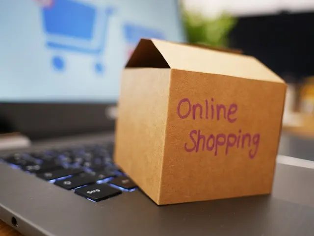 Meilleure plateforme de commentateur e-commerce : Guide d'achat